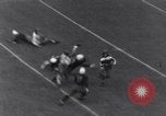 Standbild Fußballspiel New Haven Connecticut USA, 1929, aus Sekunde 41 historischem Filmmaterial Videoclip 65675041390