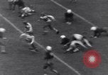 Standbild Fußballspiel New Haven Connecticut USA, 1929, aus Sekunde 43 historischem Filmmaterial Videoclip 65675041390
