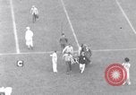 Standbild Fußballspiel New Haven Connecticut USA, 1929, aus Sekunde 49 historischem Filmmaterial Videoclip 65675041390