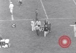 Standbild Fußballspiel New Haven Connecticut USA, 1929, aus Sekunde 50 historischem Filmmaterial Videoclip 65675041390