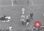 Standbild Fußballspiel New Haven Connecticut USA, 1929, aus Sekunde 53 historischem Filmmaterial Videoclip 65675041390
