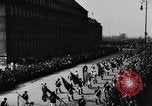 Standbild Bundeskanzler Bruening Gleiwitz Deutschland, 1931, aus Sekunde 35 historischem Filmmaterial Videoclip 65675041395