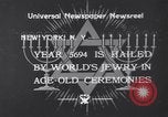 Standbild New Yorker Juden beobachten Rosch Haschanah 1933 New York City USA, 1933, aus Sekunde 4 historischem Filmmaterial Videoclip 65675041403