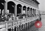 Standbild New Yorker Juden beobachten Rosch Haschanah 1933 New York City USA, 1933, aus Sekunde 61 historischem Filmmaterial Videoclip 65675041403
