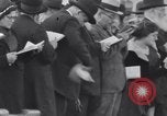 Standbild New Yorker Juden beobachten Rosch Haschanah 1933 New York City USA, 1933, aus Sekunde 62 historischem Filmmaterial Videoclip 65675041403