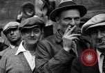 Standbild Arbeitslose Kriegsveteranen Detroit Michigan USA, 1933, aus Sekunde 44 historischem Filmmaterial Videoclip 65675041405