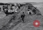 Standbild Pilger Dunwich England Vereinigtes Königreich, 1933, aus Sekunde 19 historischem Filmmaterial Videoclip 65675041407