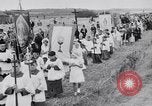 Standbild Pilger Dunwich England Vereinigtes Königreich, 1933, aus Sekunde 22 historischem Filmmaterial Videoclip 65675041407