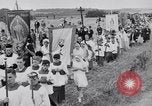 Standbild Pilger Dunwich England Vereinigtes Königreich, 1933, aus Sekunde 24 historischem Filmmaterial Videoclip 65675041407