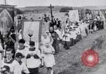 Standbild Pilger Dunwich England Vereinigtes Königreich, 1933, aus Sekunde 27 historischem Filmmaterial Videoclip 65675041407