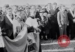 Standbild Pilger Dunwich England Vereinigtes Königreich, 1933, aus Sekunde 28 historischem Filmmaterial Videoclip 65675041407