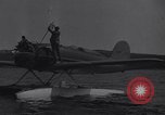 Standbild Charles Lindbergh Grönland, 1933, aus Sekunde 16 historischem Filmmaterial Videoclip 65675041409
