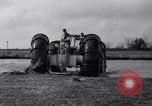 Standbild amphibian Automobil Golden Meadow Louisiana USA, 1937, aus Sekunde 48 historischem Filmmaterial Videoclip 65675041417