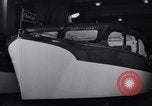 Standbild Motor Boat Show New York City USA, 1937, aus Sekunde 36 historischem Filmmaterial Videoclip 65675041418