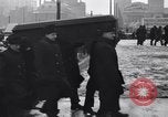 Standbild Bruder Andre Trauerzug Montreal Quebec Kanada, 1937, aus Sekunde 23 historischem Filmmaterial Videoclip 65675041420