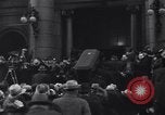 Standbild Bruder Andre Trauerzug Montreal Quebec Kanada, 1937, aus Sekunde 28 historischem Filmmaterial Videoclip 65675041420