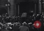 Standbild Bruder Andre Trauerzug Montreal Quebec Kanada, 1937, aus Sekunde 29 historischem Filmmaterial Videoclip 65675041420