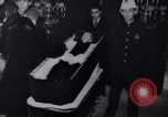 Standbild Bruder Andre Trauerzug Montreal Quebec Kanada, 1937, aus Sekunde 33 historischem Filmmaterial Videoclip 65675041420