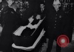 Standbild Bruder Andre Trauerzug Montreal Quebec Kanada, 1937, aus Sekunde 37 historischem Filmmaterial Videoclip 65675041420