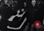 Standbild Bruder Andre Trauerzug Montreal Quebec Kanada, 1937, aus Sekunde 38 historischem Filmmaterial Videoclip 65675041420