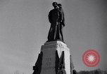 Standbild Bruder Andre Trauerzug Montreal Quebec Kanada, 1937, aus Sekunde 54 historischem Filmmaterial Videoclip 65675041420