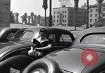 Immagine di Le cameriere Hollywood Los Angeles California USA, 1938, secondo 38 filmato di repertorio 65675041435