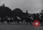 Immagine di Corsa di cavalli Longchamps Francia, 1938, secondo 35 filmato di repertorio 65675041436