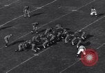 Standbild Fußballspiel Berkeley California USA, 1938, aus Sekunde 5 historischem Filmmaterial Videoclip 65675041437