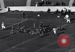Standbild Fußballspiel Berkeley California USA, 1938, aus Sekunde 14 historischem Filmmaterial Videoclip 65675041437