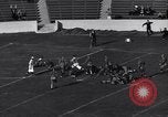 Standbild Fußballspiel Berkeley California USA, 1938, aus Sekunde 16 historischem Filmmaterial Videoclip 65675041437