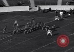 Standbild Fußballspiel Berkeley California USA, 1938, aus Sekunde 18 historischem Filmmaterial Videoclip 65675041437