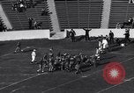 Standbild Fußballspiel Berkeley California USA, 1938, aus Sekunde 22 historischem Filmmaterial Videoclip 65675041437