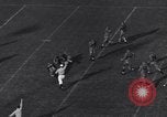 Standbild Fußballspiel Berkeley California USA, 1938, aus Sekunde 34 historischem Filmmaterial Videoclip 65675041437