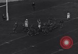 Standbild Fußballspiel Berkeley California USA, 1938, aus Sekunde 51 historischem Filmmaterial Videoclip 65675041437