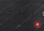 Standbild Fußballspiel Berkeley California USA, 1938, aus Sekunde 59 historischem Filmmaterial Videoclip 65675041437
