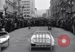 Standbild dressing Rennen Portland Oregon USA, 1938, aus Sekunde 35 historischem Filmmaterial Videoclip 65675041438