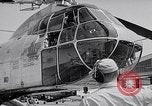Standbild YH-16A wellenleistungs taktischer Transporthubschrauber United States USA, 1955, aus Sekunde 10 historischem Filmmaterial Videoclip 65675041442