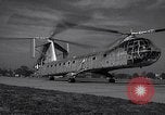 Standbild YH-16A wellenleistungs taktischer Transporthubschrauber United States USA, 1955, aus Sekunde 12 historischem Filmmaterial Videoclip 65675041442