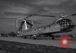Standbild YH-16A wellenleistungs taktischer Transporthubschrauber United States USA, 1955, aus Sekunde 13 historischem Filmmaterial Videoclip 65675041442