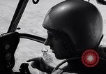 Standbild YH-16A wellenleistungs taktischer Transporthubschrauber United States USA, 1955, aus Sekunde 15 historischem Filmmaterial Videoclip 65675041442
