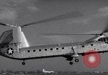 Standbild YH-16A wellenleistungs taktischer Transporthubschrauber United States USA, 1955, aus Sekunde 23 historischem Filmmaterial Videoclip 65675041442