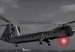 Standbild YH-16A wellenleistungs taktischer Transporthubschrauber United States USA, 1955, aus Sekunde 25 historischem Filmmaterial Videoclip 65675041442