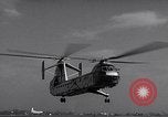 Standbild YH-16A wellenleistungs taktischer Transporthubschrauber United States USA, 1955, aus Sekunde 28 historischem Filmmaterial Videoclip 65675041442