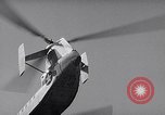 Standbild YH-16A wellenleistungs taktischer Transporthubschrauber United States USA, 1955, aus Sekunde 35 historischem Filmmaterial Videoclip 65675041442