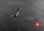 Standbild YH-16A wellenleistungs taktischer Transporthubschrauber United States USA, 1955, aus Sekunde 39 historischem Filmmaterial Videoclip 65675041442