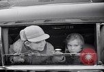Standbild Dwight Eisenhower im Gespräch mit Martin Lautsprecher United States USA, 1953, aus Sekunde 22 historischem Filmmaterial Videoclip 65675041443