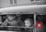 Standbild Dwight Eisenhower im Gespräch mit Martin Lautsprecher United States USA, 1953, aus Sekunde 32 historischem Filmmaterial Videoclip 65675041443