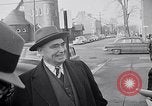 Standbild Dwight Eisenhower im Gespräch mit Martin Lautsprecher United States USA, 1953, aus Sekunde 44 historischem Filmmaterial Videoclip 65675041443