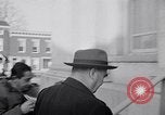 Standbild Dwight Eisenhower im Gespräch mit Martin Lautsprecher United States USA, 1953, aus Sekunde 53 historischem Filmmaterial Videoclip 65675041443