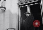 Standbild Dwight Eisenhower im Gespräch mit Martin Lautsprecher United States USA, 1953, aus Sekunde 59 historischem Filmmaterial Videoclip 65675041443